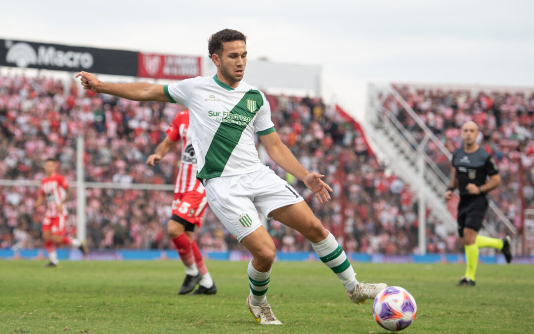 Banfield igualó en la visita a Córdoba