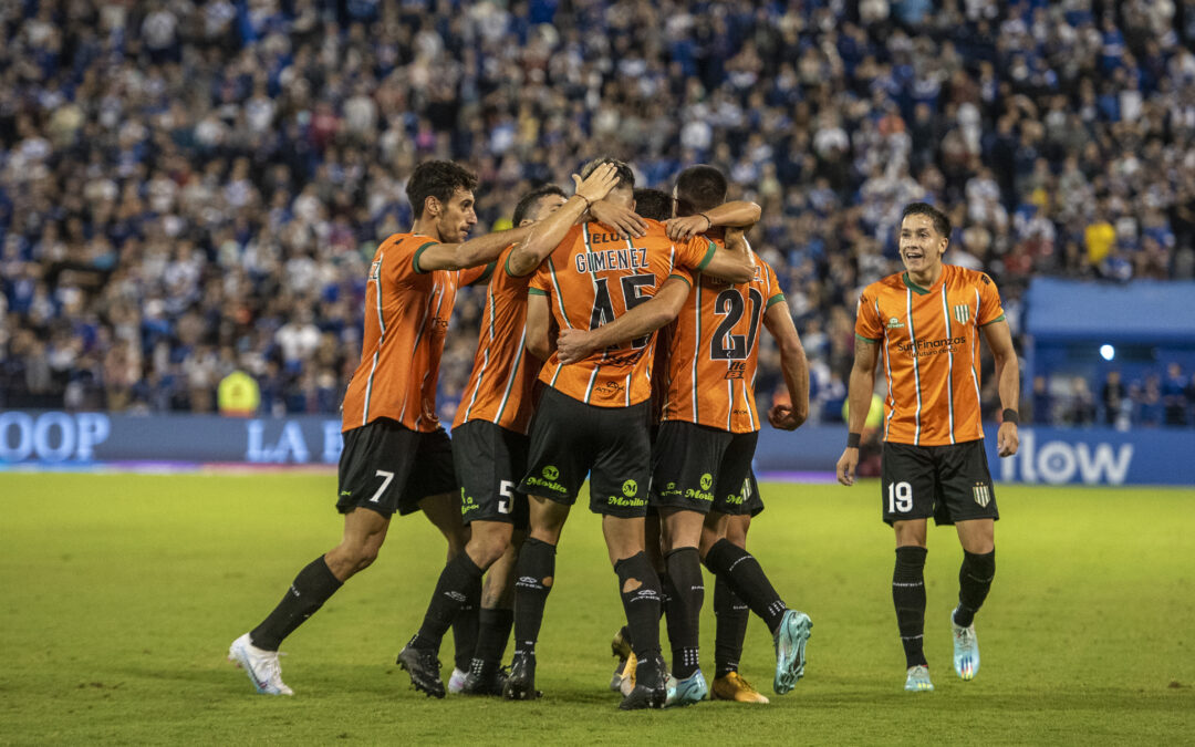 Banfield igualó ante Vélez en el Amalfitani