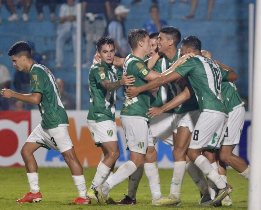 Banfield ganó en Tucumán