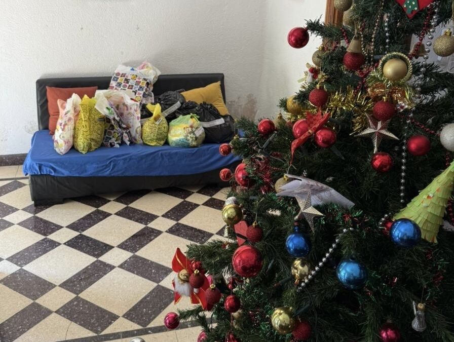 Banfield hizo efectiva la colecta navideña para hogares de la zona