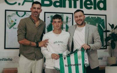 Lautaro Gómez renovó su vínculo con Banfield