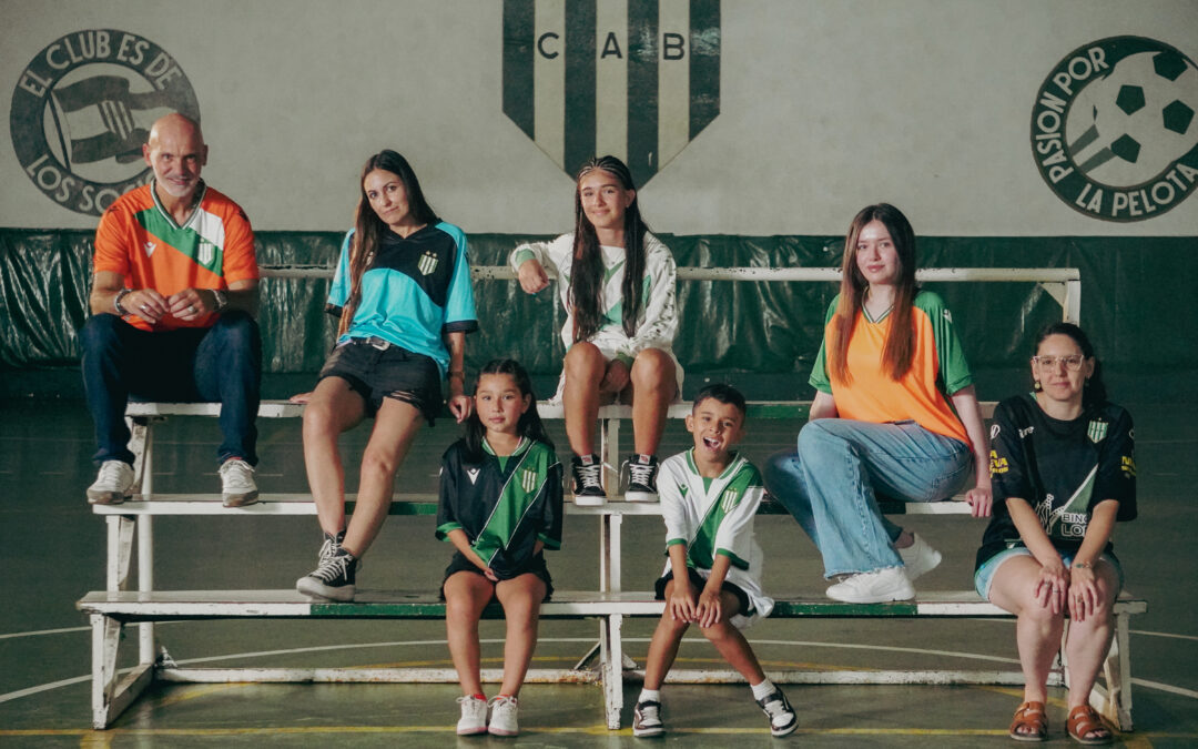 Banfield presentó sus nuevas camisetas para la Temporada 2026