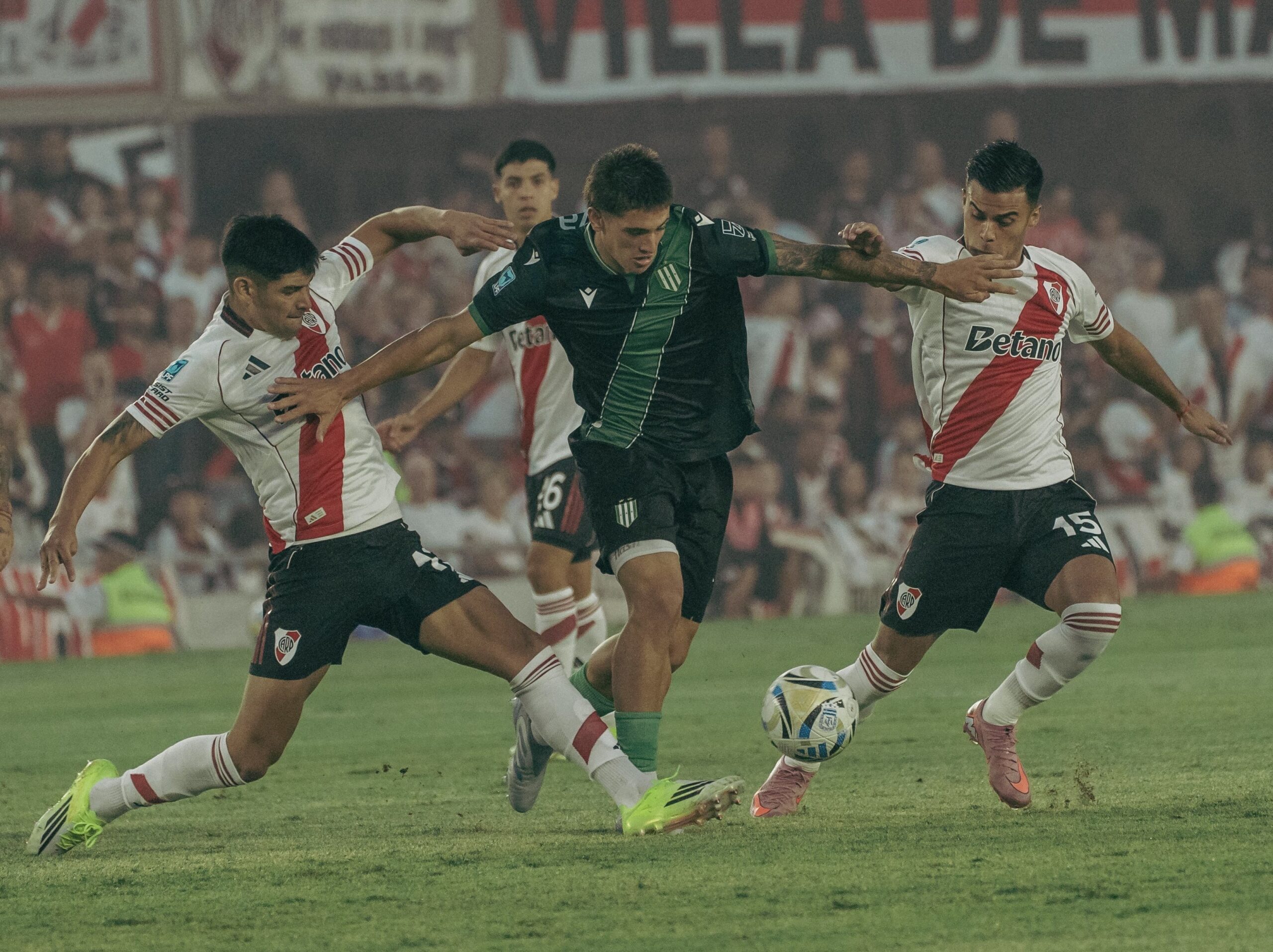 37607fd4-bb90-4ed2-a939-7fcea95f7999