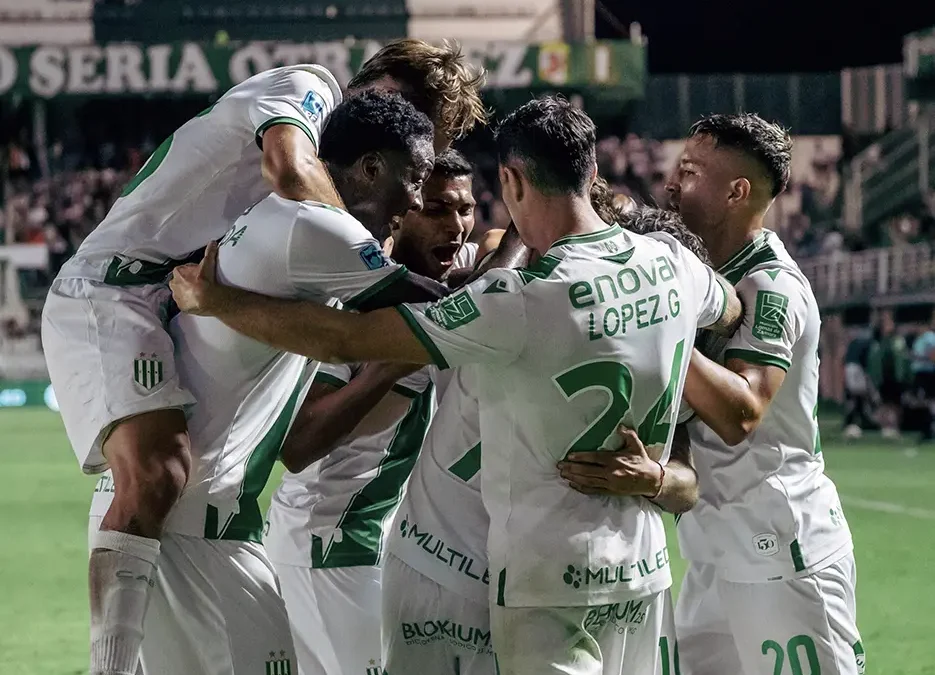 Banfield goleó a Newell’s