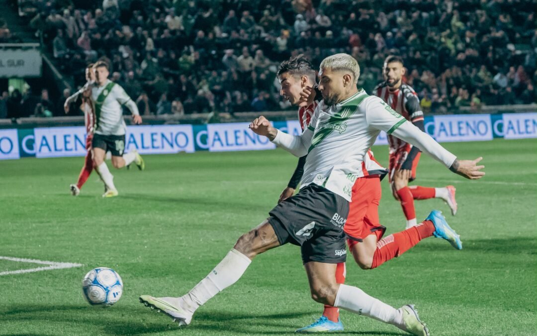 Banfield igualó ante Barracas Central